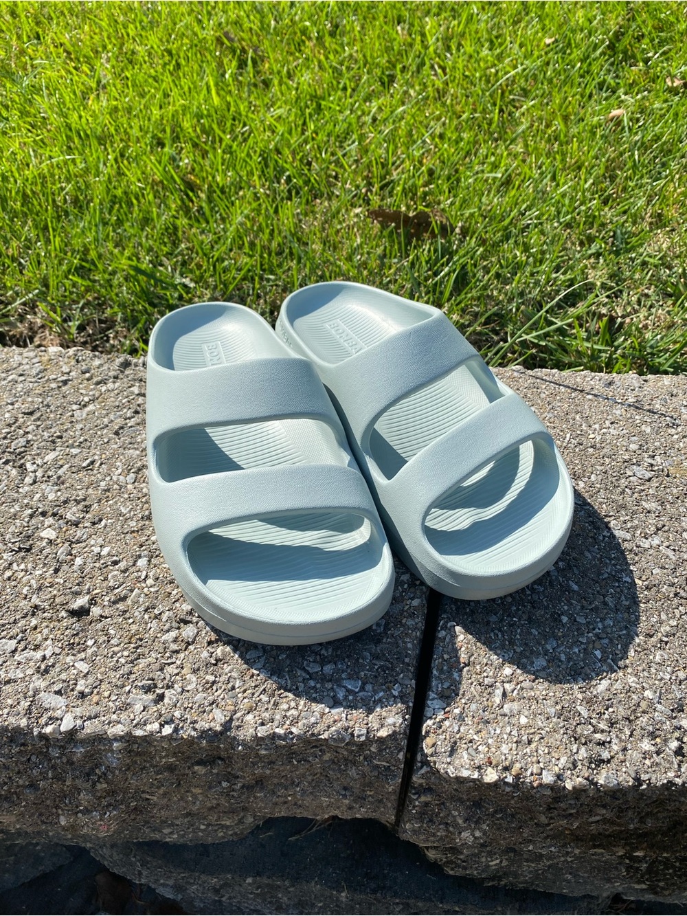 Bombas Friday Sandal - Picture 8 of 8